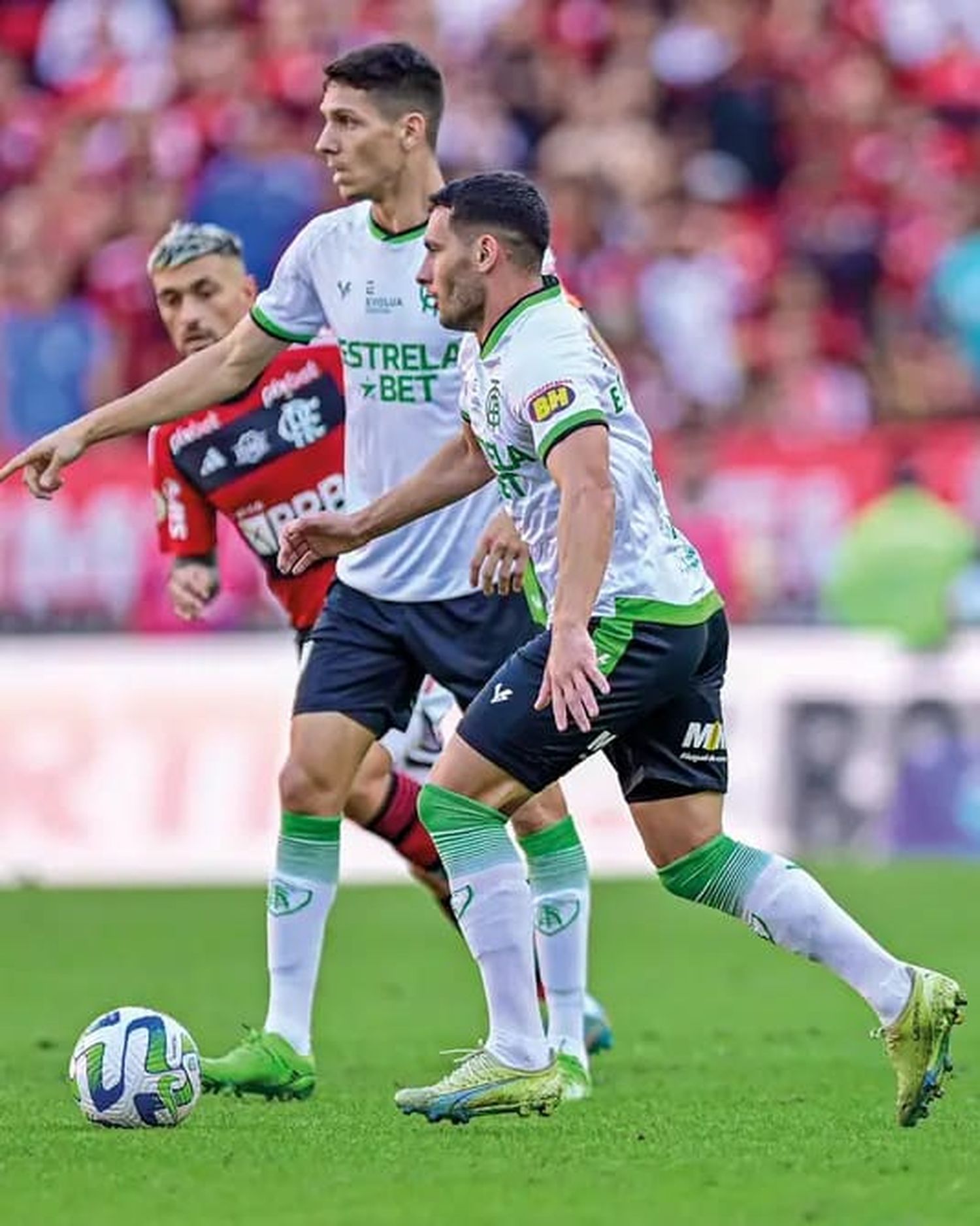 Al América de Martínez se le escapó frente a Flamengo