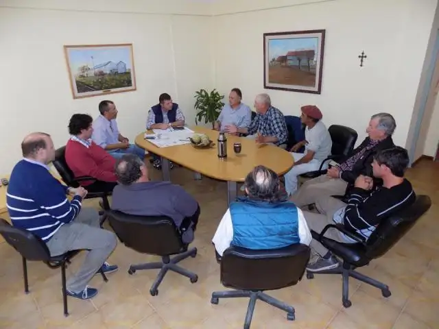 Municipio y vialidad se reunieron con vecinos rurales por el mal estado de los caminos