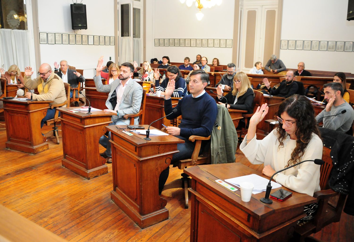 El Concejo rechazó la revocatoria presentada por la florería de la rotonda y deberá mudar el puesto