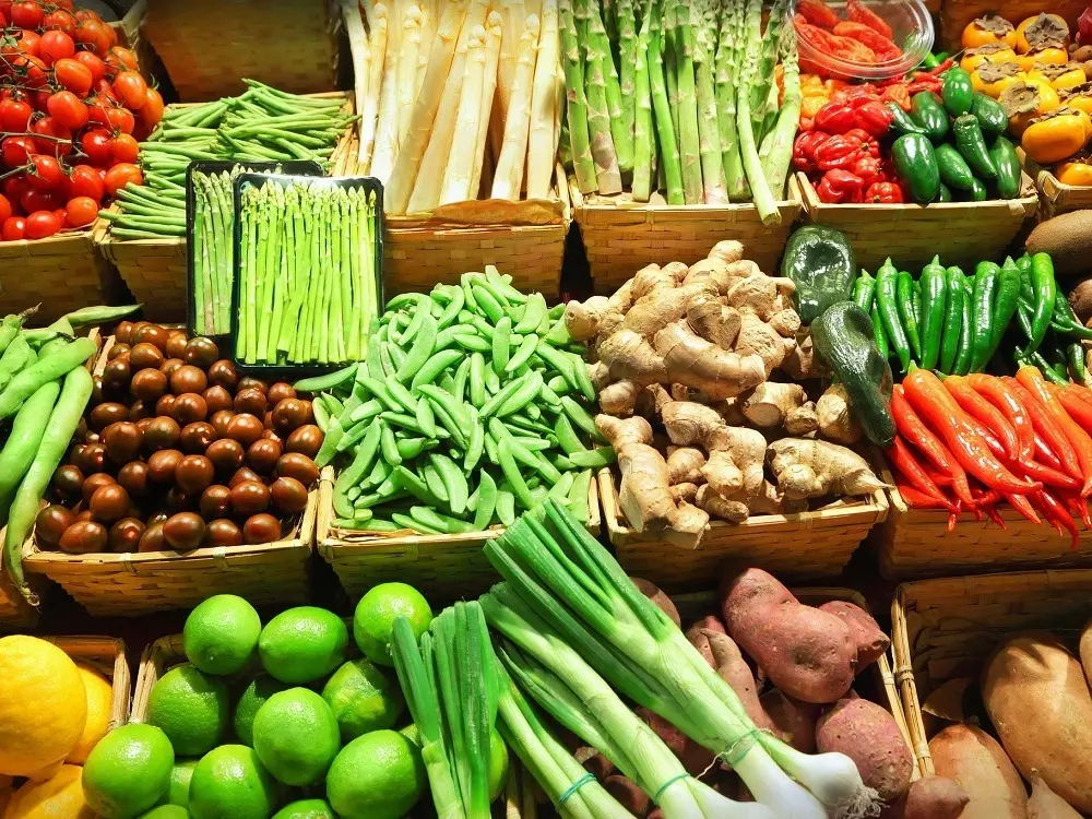 Los consumidores pagaron los agroalimentos casi 4 veces más de lo que cobraron los productores