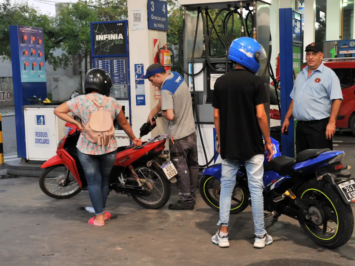 Uso del casco: aprobarán la inhabilitación para conducir a los infractores