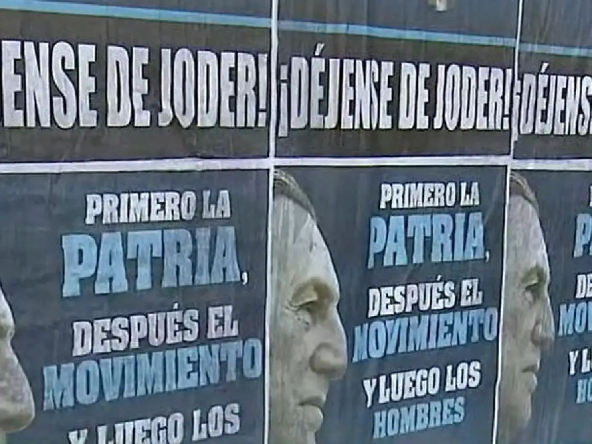 “Déjense de joder”, los afiches peronistas que aparecieron contra Alberto Fernández y Cristina Kirchner