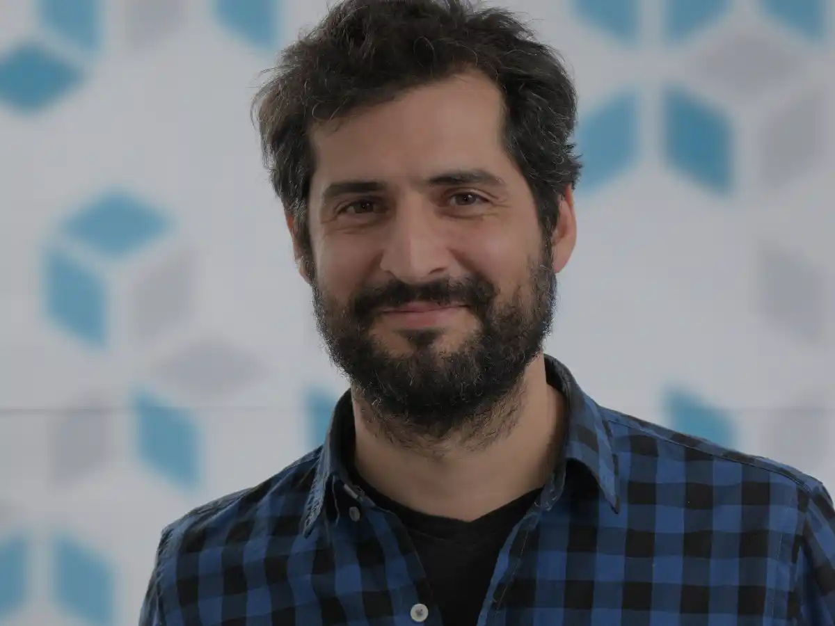 Volver a los pagos para traer su primer largometraje a San Francisco 