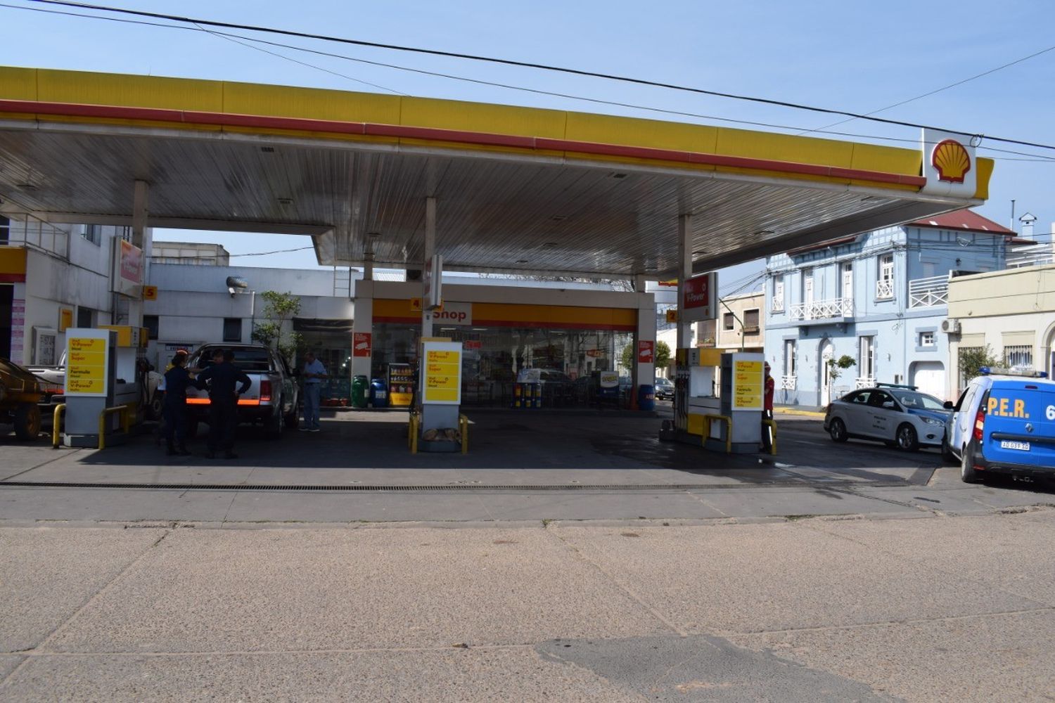 Una pareja uruguaya fue aprehendida tras abonar nafta con dinero trucho