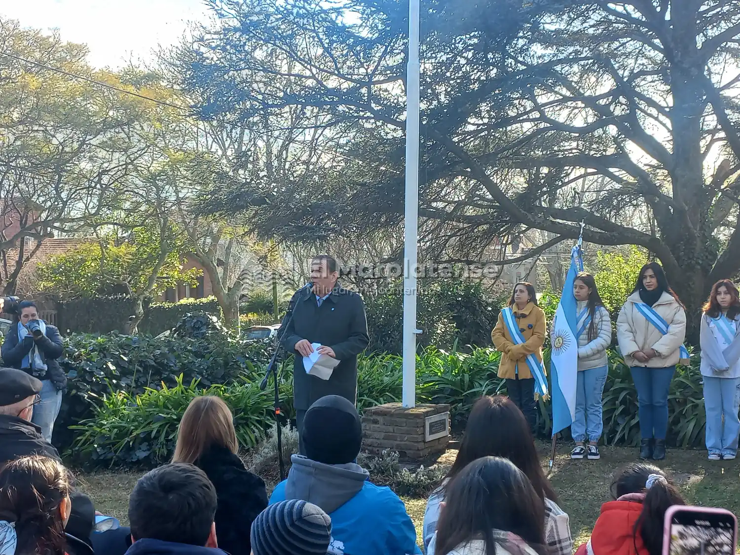 El mandatario comunal le pidió al gobernador de la Provincia que no tome a la gente "por sus intereses personales o políticos como rehén".