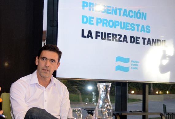 Iparraguirre presentó una plataforma de gobierno que “refleja mucha planificación y debate”