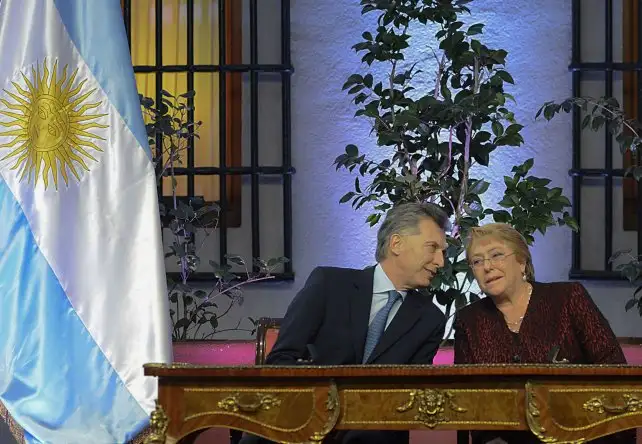 Macri se reunió con Bachelet y fogoneó la integración regional