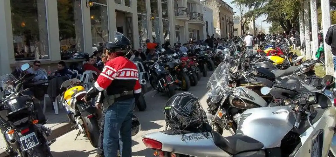 Motoencuentro: Hoy se realiza la caravana por la ciudad y se presenta El Bordo como número principal