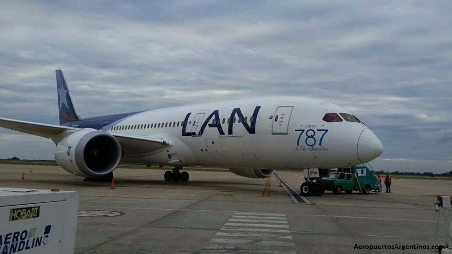 Por primera vez aterrizó un Boeing 787 Dreamliner en Córdoba