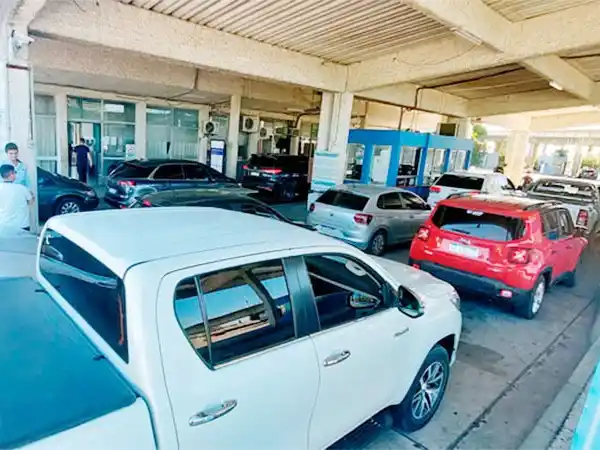 La Argentina se “abarata” para los uruguayos: La brecha de precios llegó al mayor nivel en un año