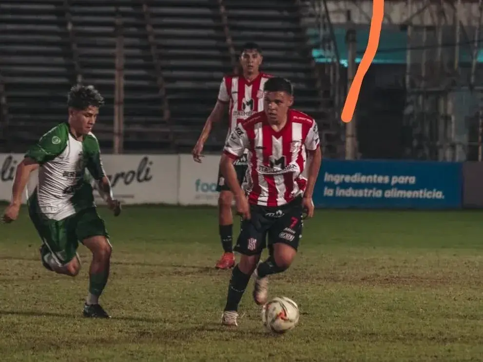 El León derrotó 1 a 0  a Brown SV en el arranque de la última fecha del Apertura. Foto:9 de Julio