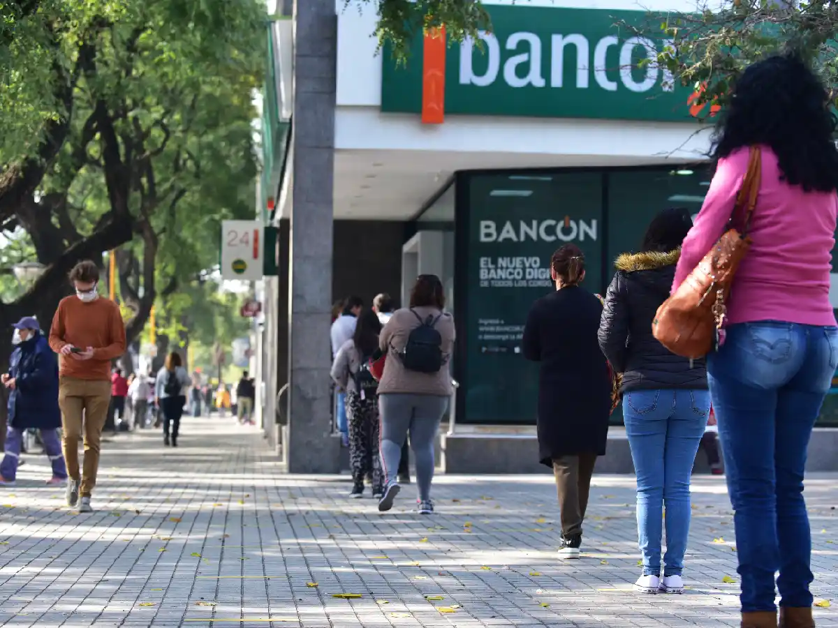 Desde el 30 de julio comienza el pago a empleados provinciales y jubilados