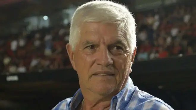 Comesaña apuntó contra los dirigentes de Colón
