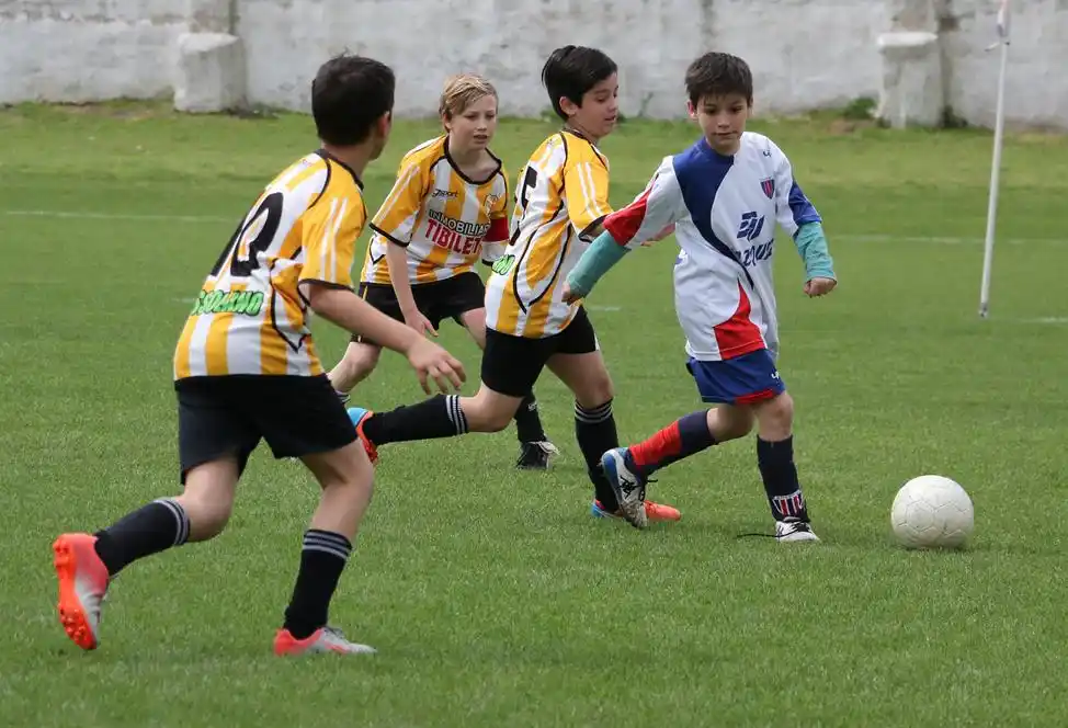 Sin comienzo del fútbol infantil por la lluvia