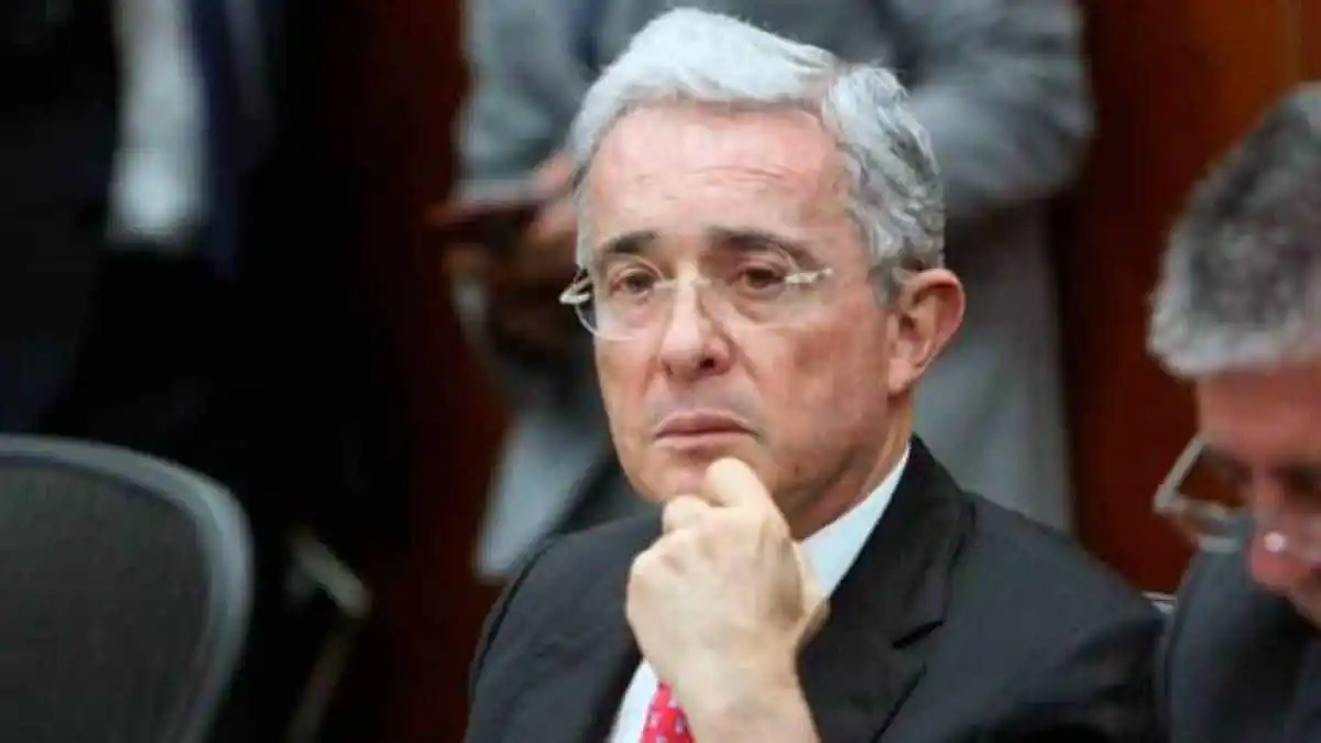 ATENDIENDO A UNA RECUSACIÓN, Corte Suprema de Colombia ordenó una temporal suspensión del juicio contra Álvaro Uribe
