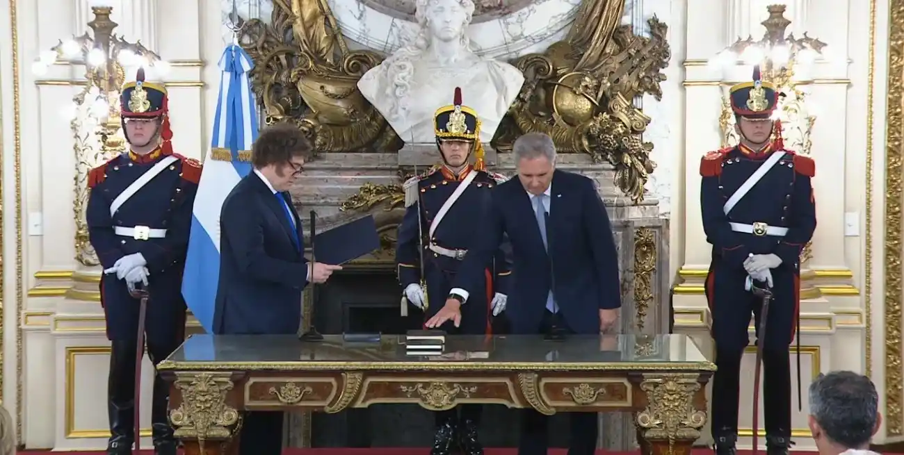 Javier Milei le tomó juramento a Pablo Quirno como Canciller de Argentina.