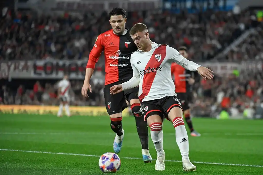 River despachó a Colón y sacó más ventaja en la punta