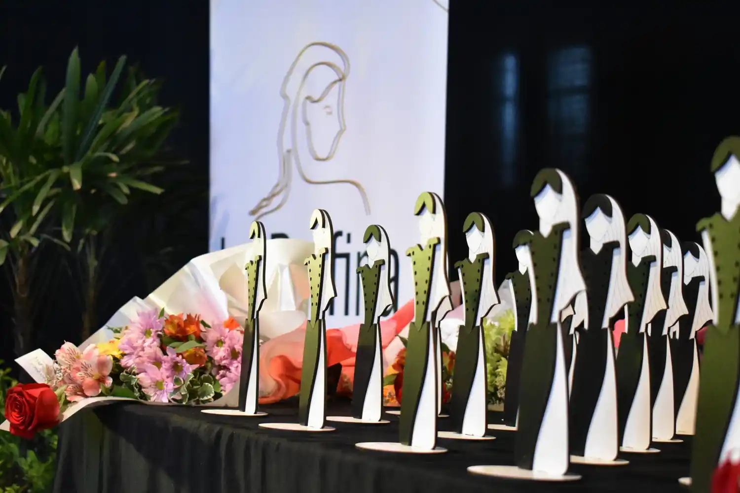 La Fundación ´La Delfina´ otorgó en Paraná sus distinciones a mujeres destacadas en situación de Pandemia