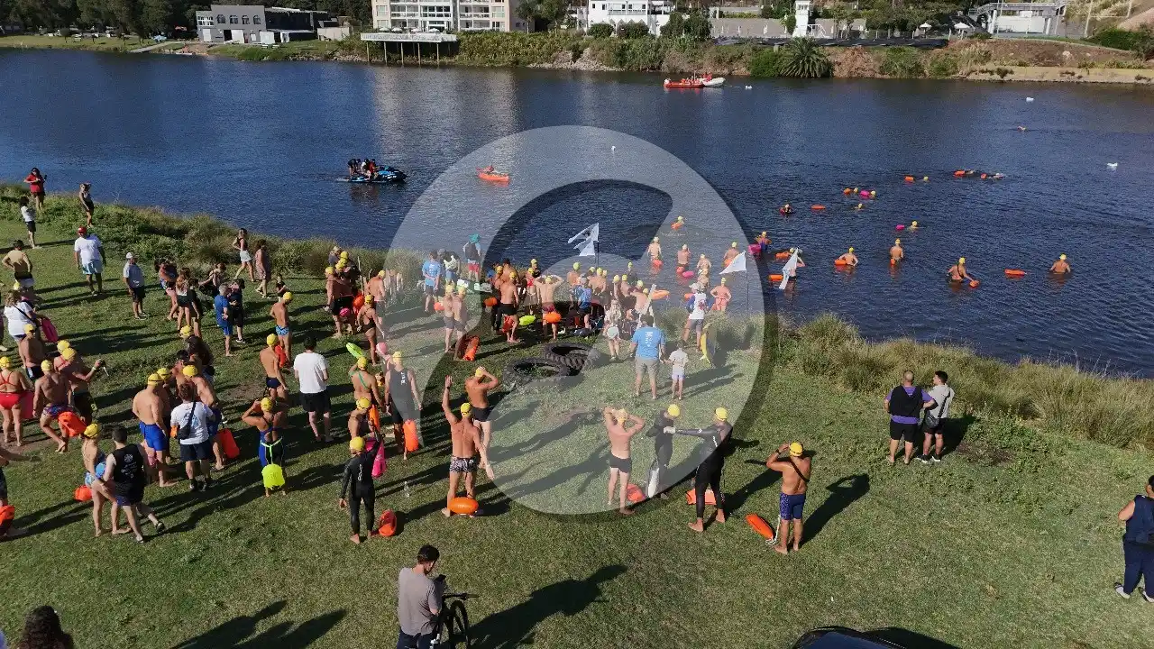 Los Destructores tuvieron su fecha de aguas abiertas con la competencia Río-Playa de Quequén