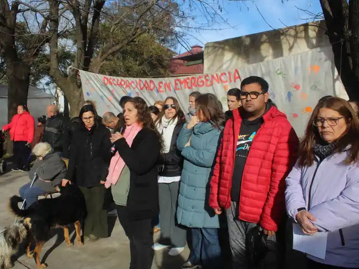 “Estamos hablando de personas, de su integridad”: preocupación por el futuro del centro de día de Lucecitas