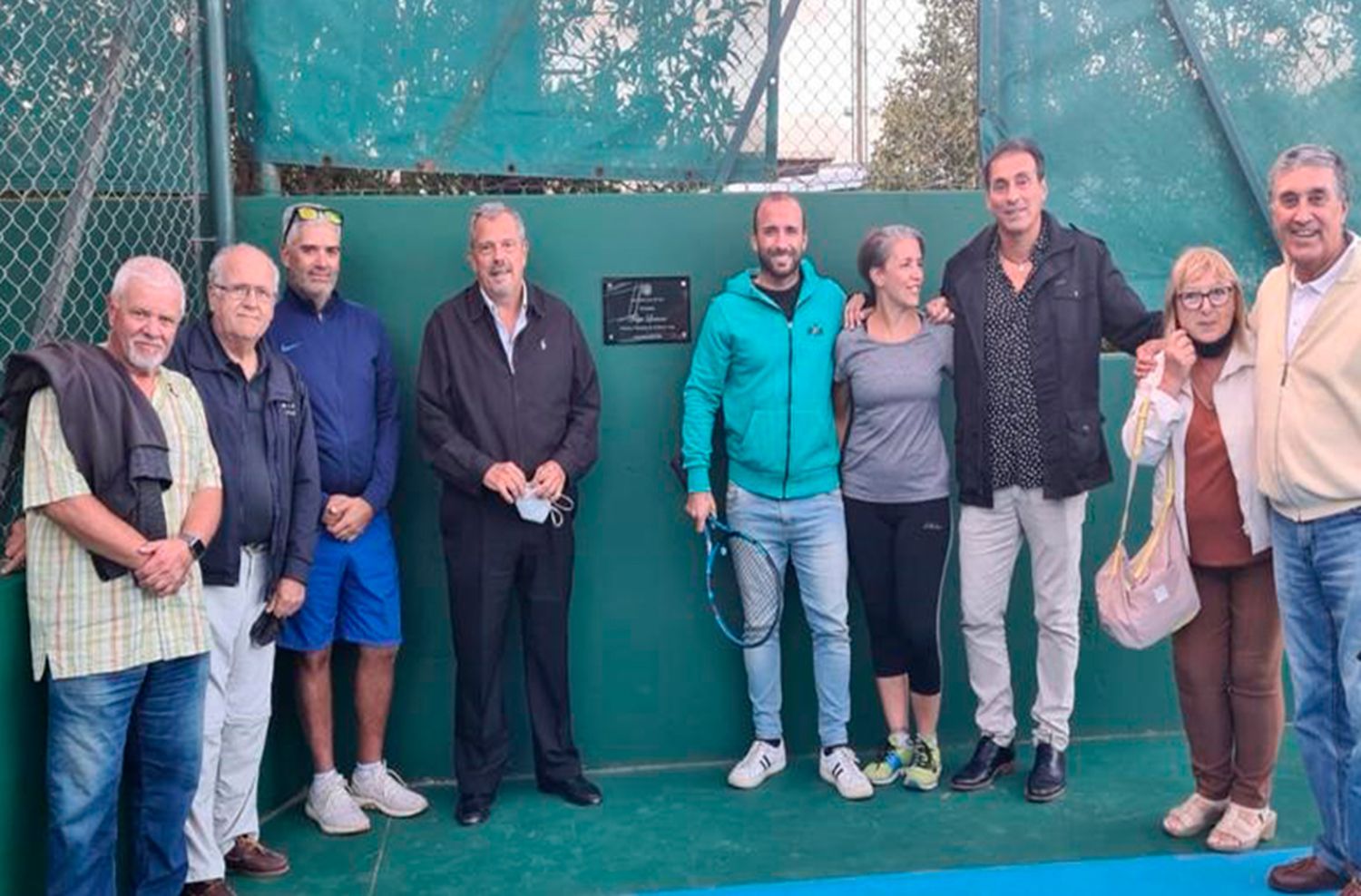 Tuvo su merecido reconocimiento Felipe Locicero, maestro de Guillermo Vilas