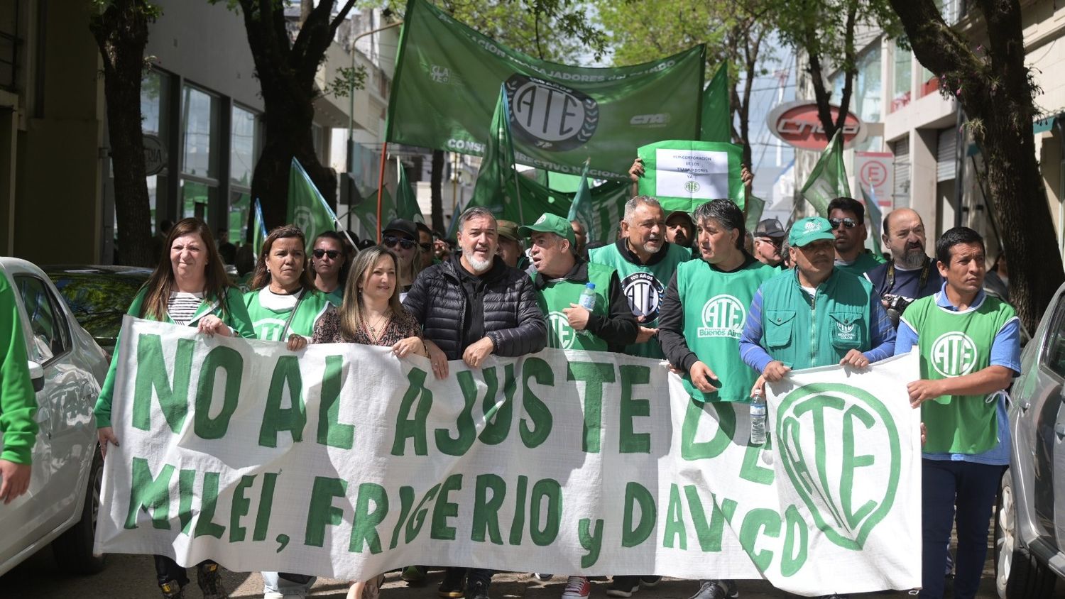 Masiva movilización de ATE al Municipio en reclamo por mejores condiciones laborales