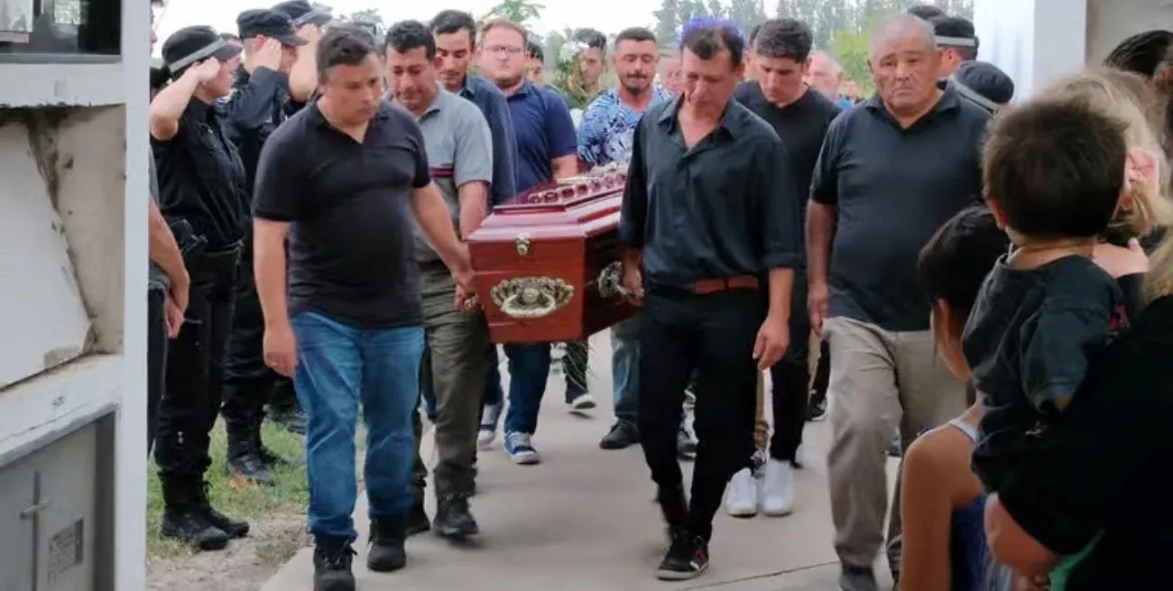 Margarita despidió a Ariel Aguirre, el policía vial cruelmente asesinado de siete puñaladas