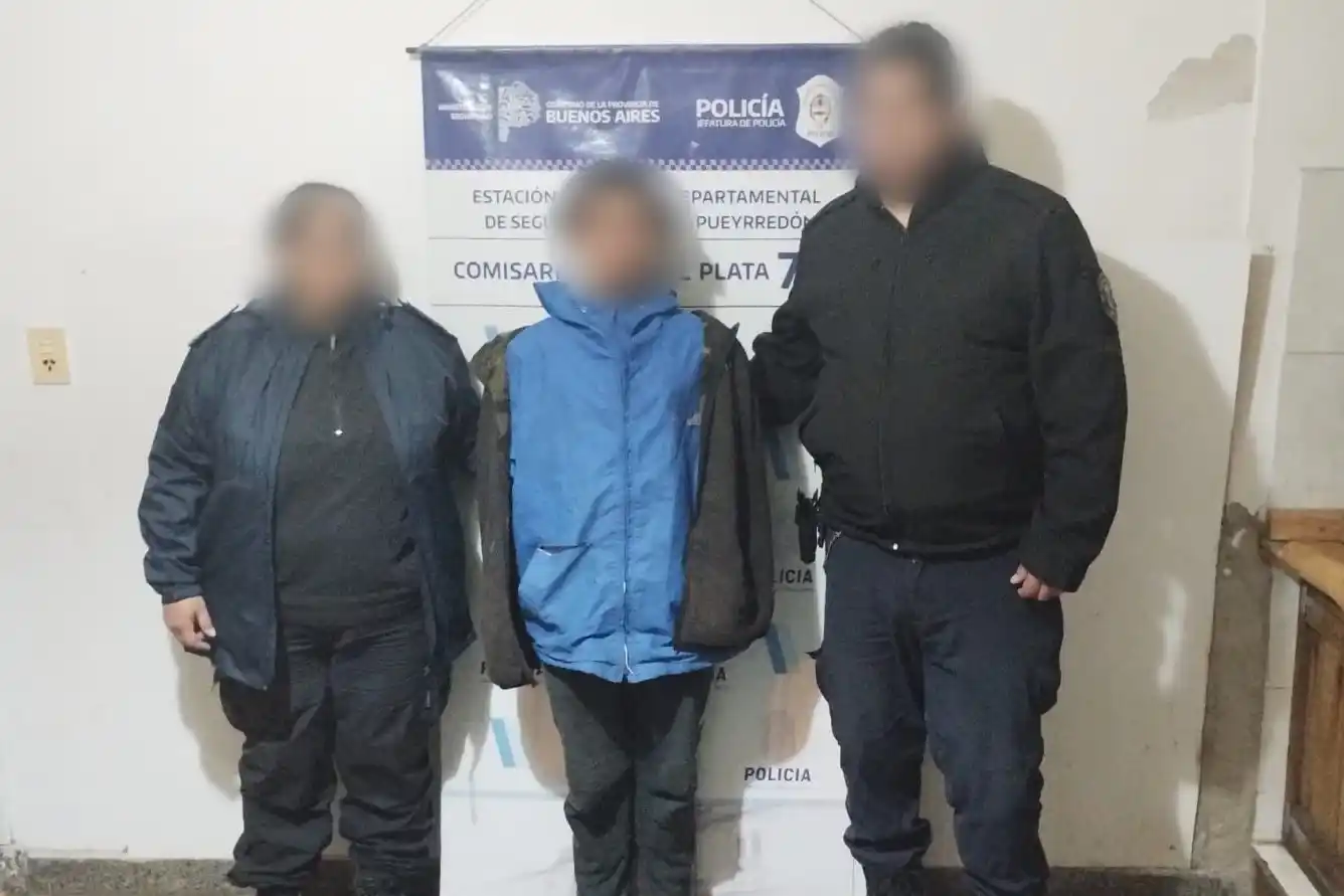 Se le secuestraron una punta de armado casero y un destornillador tipo paleta, herramientas presuntamente utilizadas para cometer el ilícito.