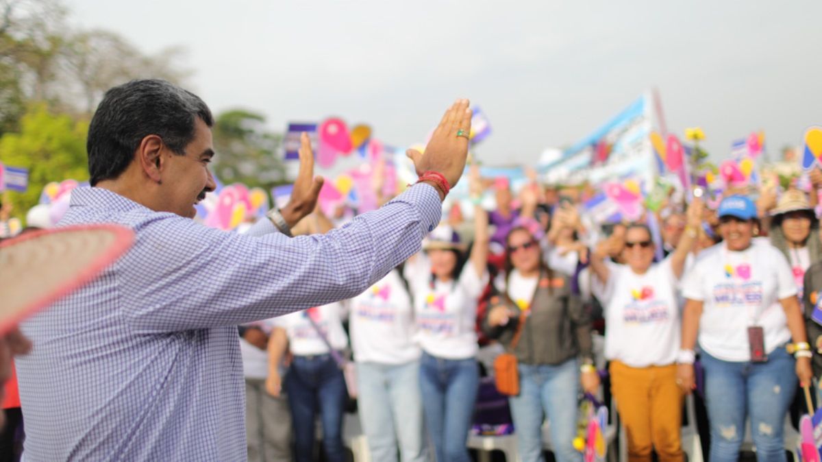 ¡AHORA LE TOCÓ A LAS MUJERES! Maduro anunció la entrega de más de 41.000 créditos para emprendedoras