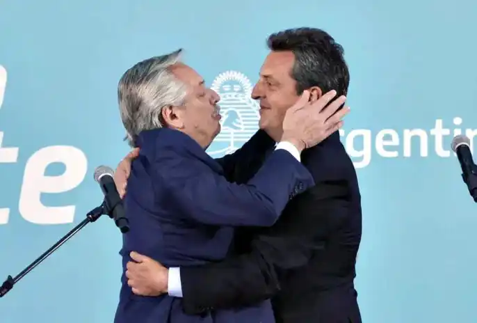 Massa anunció tarifas sin subsidios y bono para jubilados
