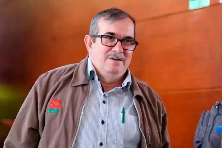 Desbaratan un plan para atentar contra el líder del partido FARC
