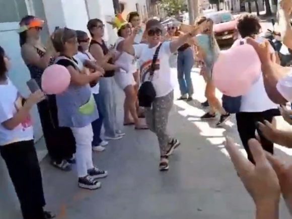 Periodismo ciudadano: la celebración de Yamila después de la última quimioterapia