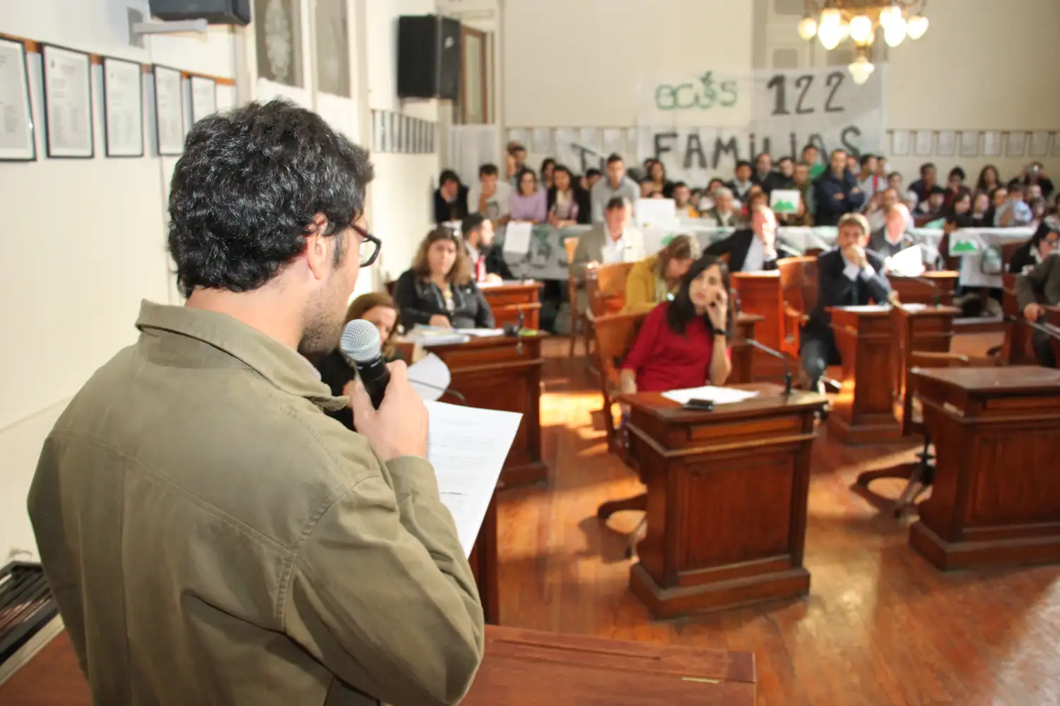 El acceso a la tierra y la vivienda volvió a copar la sesión del HCD
