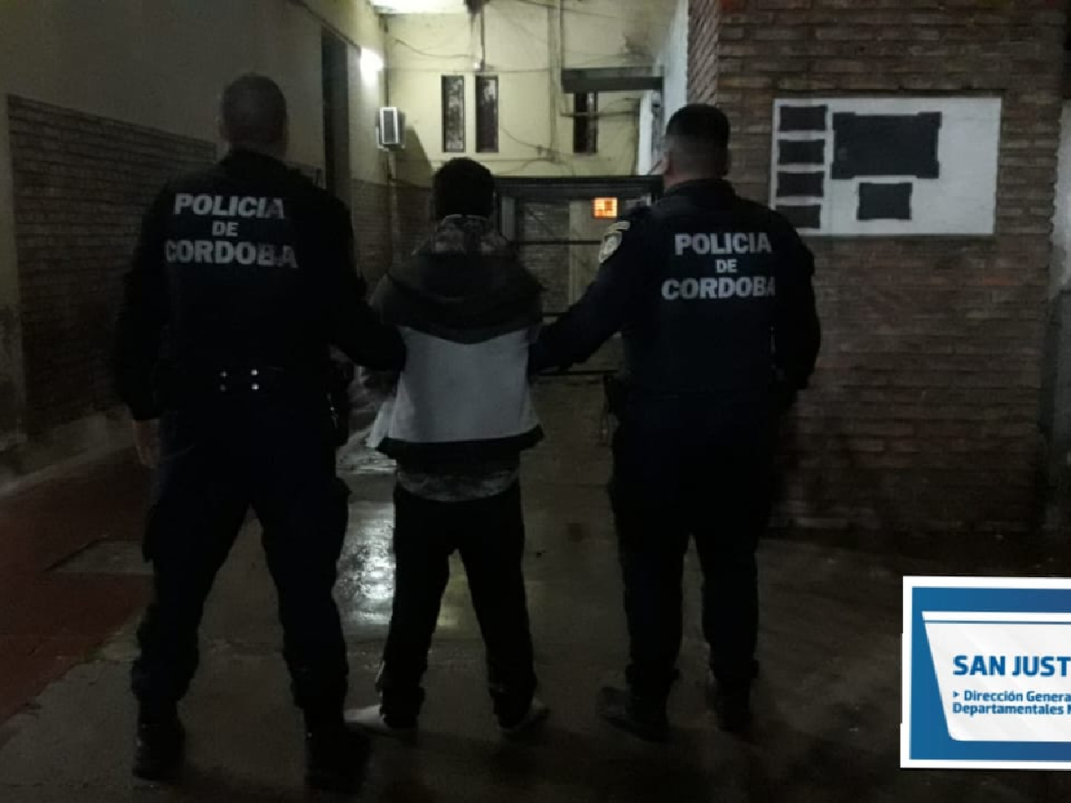 Detienen a un joven por desobedecer una orden de restricción
