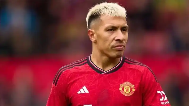 Real Madrid inició gestiones para contratar a Lisandro Martínez