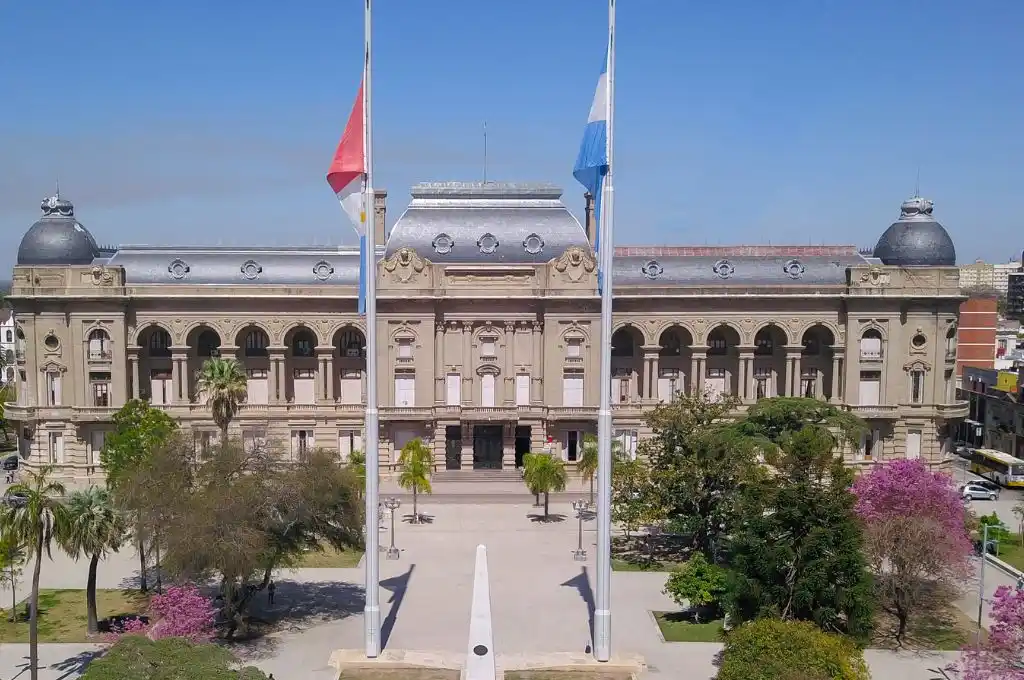 La provincia de Santa Fe dará asueto administrativo el 23 y el 30 de diciembre