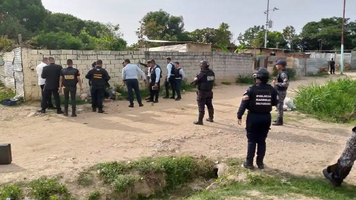 ¡TRIPLE HOMICIDIO! Localizan los cuerpos de dos mujeres y un hombre en Valencia