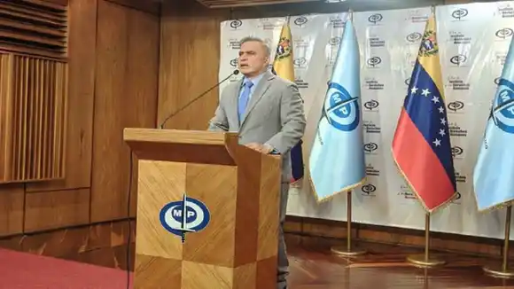 Tarek William Saab tacha de "grotesca e infame" recompensa ofrecida por EE.UU. por "captura de Maduro"