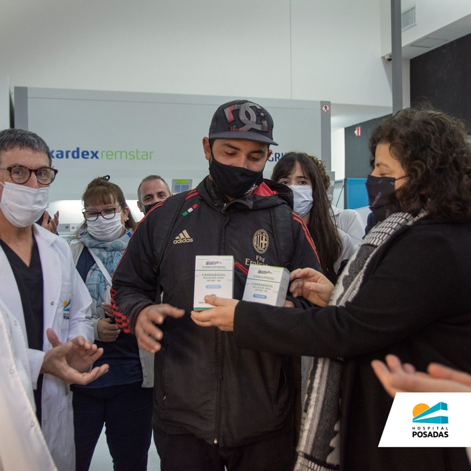 Histórico: El Hospital Posadas recibió aceite de cannabis medicinal para el tratamiento de epilepsia