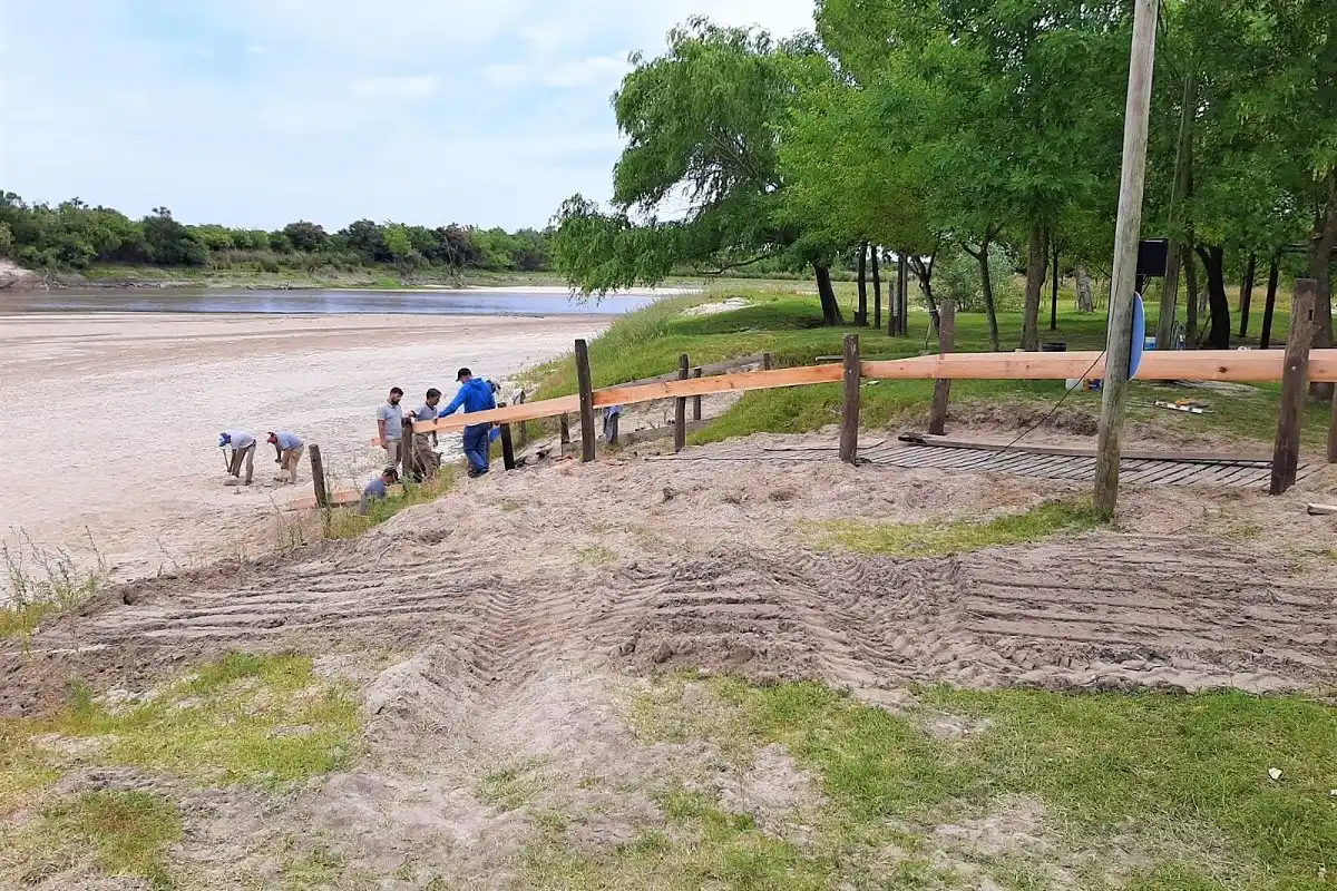 Por la crecida del río Gualeguay cerraron el balneario Arenas Blancas