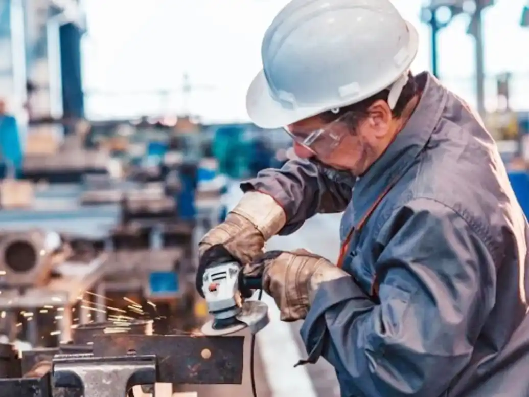 Publicaron en el Boletín Oficial la puesta en marcha del seguro de Cese Laboral
