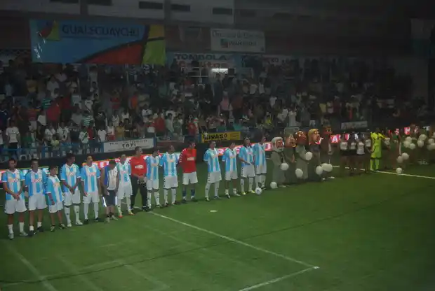 Argentina derrotó a Uruguay ante un marco de público imponente