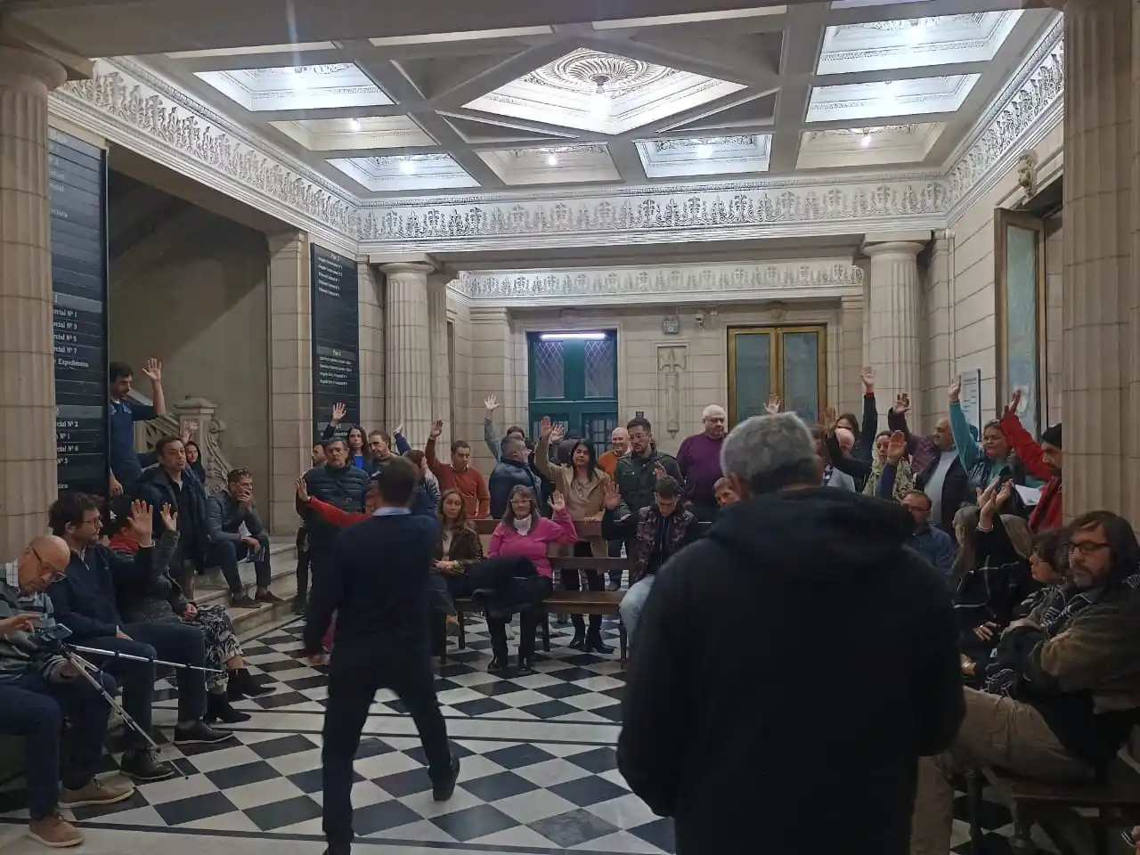 Asamblea de trabajadores judiciales (archivo)