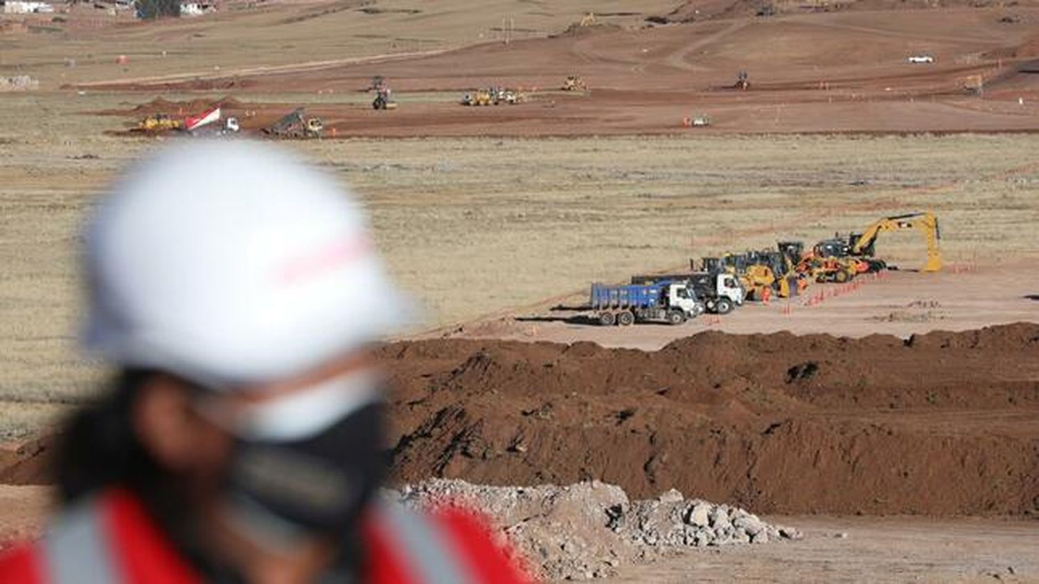 Perú: the first works of the future Chinchero International Airport have begun