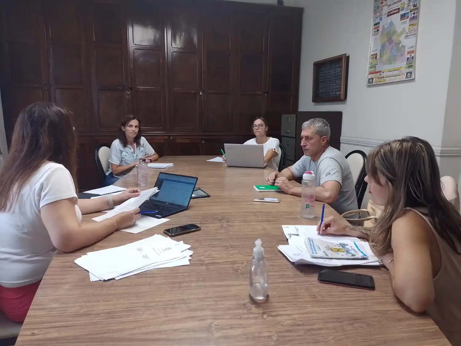 Se reunió la Comisión de Becas para analizar aspectos técnicos para selección de beneficiarios