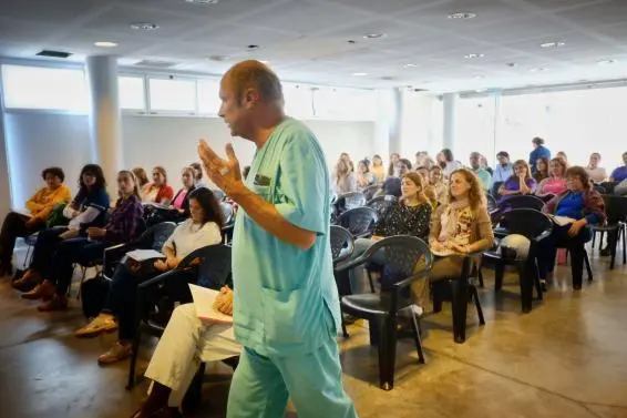 Curso de perfeccionamiento para trabajadores del área de Salud