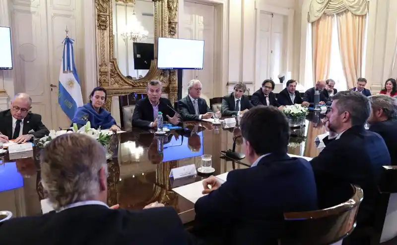Macri pidió al Gabinete “estar a la altura” del triunfo del domingo