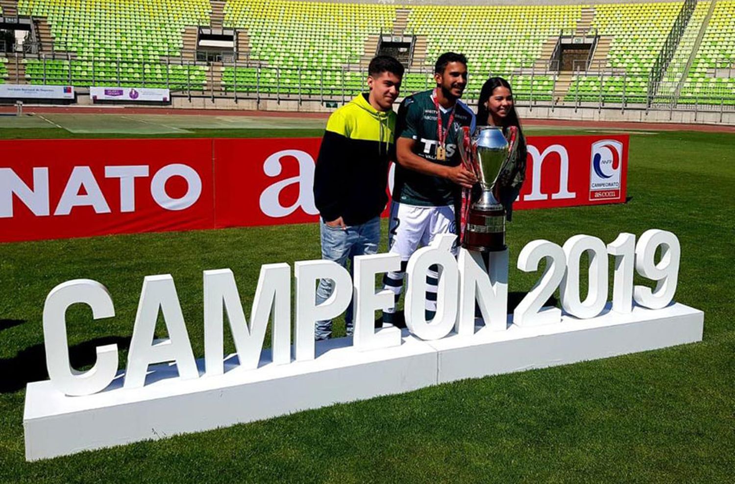 Con casi todos y un futuro refuerzo, Aldosivi volvió a los entrenamientos