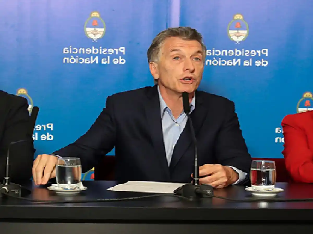 Macri impulsará un proyecto contra los barrabravas