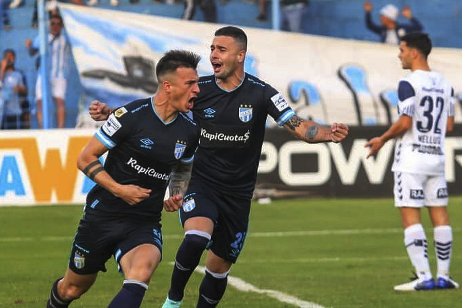 Atlético Tucumán se quedó con el duelo de invictos